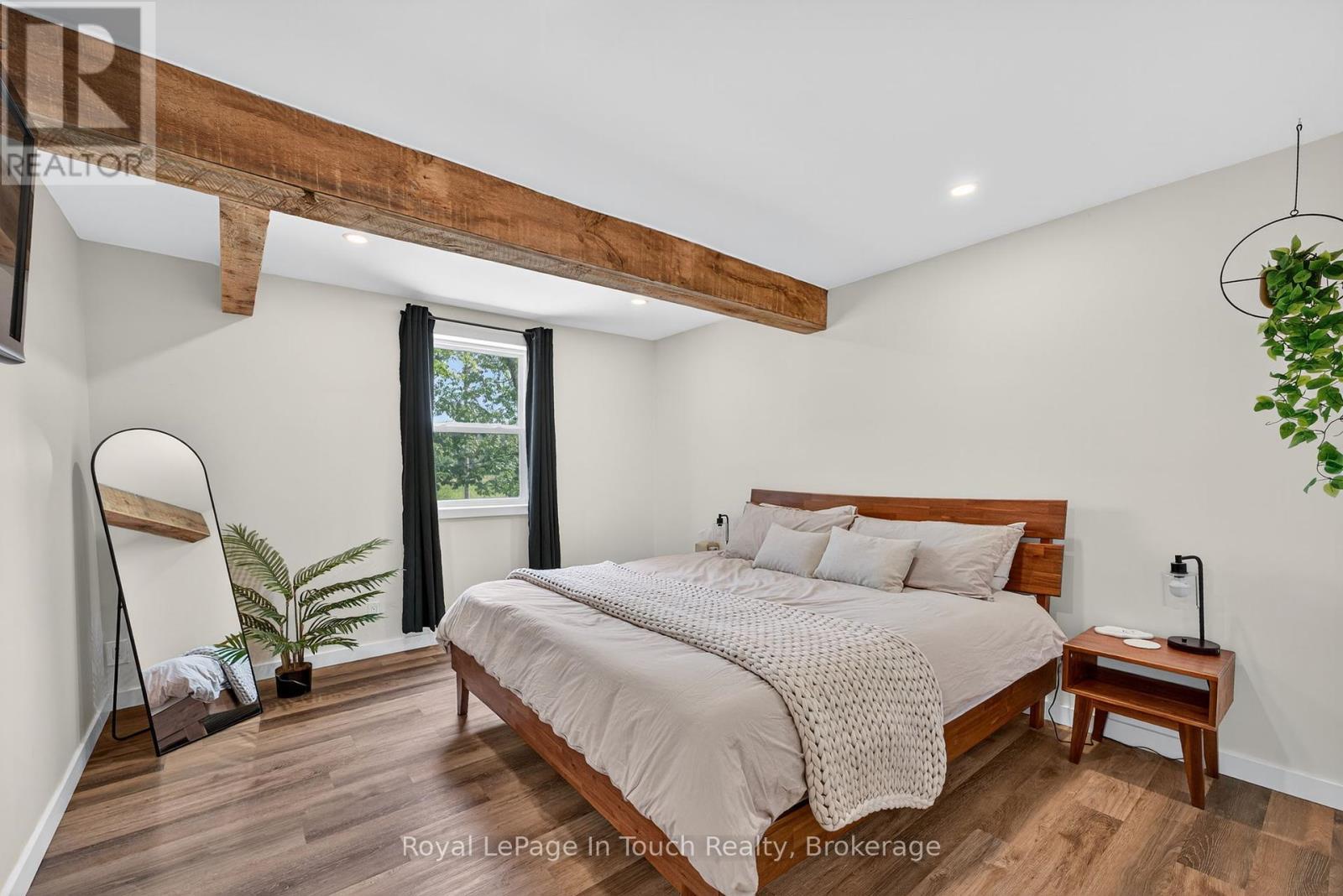 












346 CONCESSION ROAD 13 W

,
Tiny,




Ontario
L0L2J0

