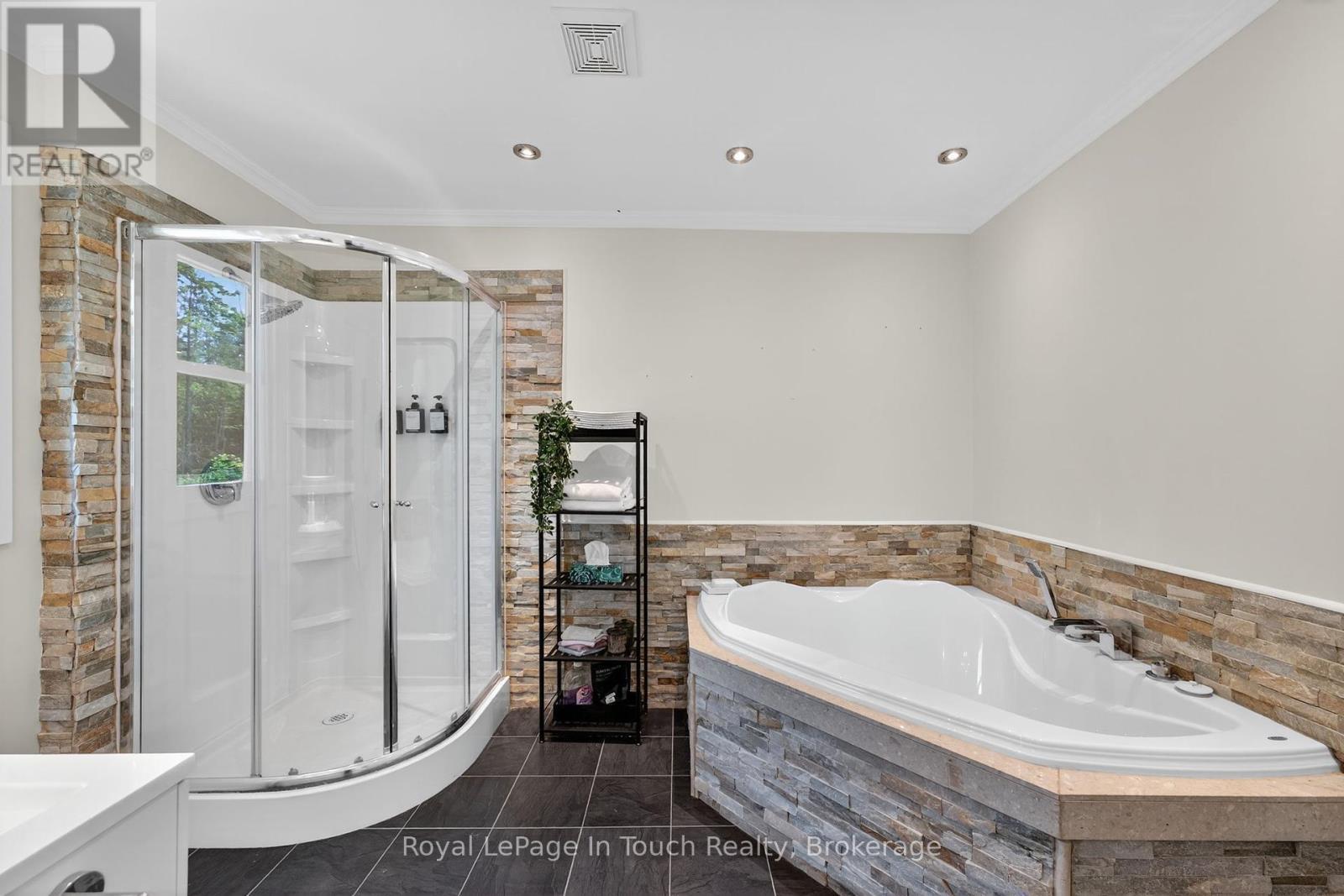 












346 CONCESSION ROAD 13 W

,
Tiny,




Ontario
L0L2J0

