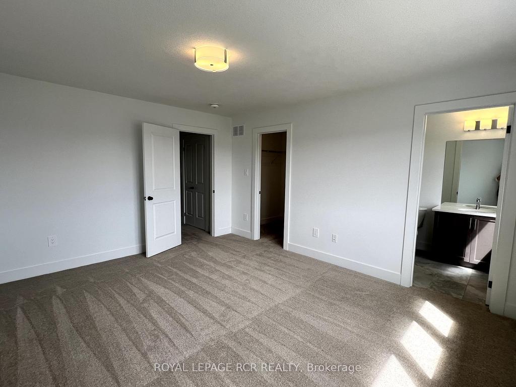 









690


Broadway

Avenue, 19,
Orangeville,




ON
L9W 7T7

