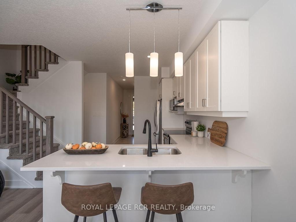 









690


Broadway

Avenue, 19,
Orangeville,




ON
L9W 7T7

