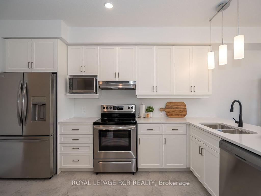 









690


Broadway

Avenue, 19,
Orangeville,




ON
L9W 7T7

