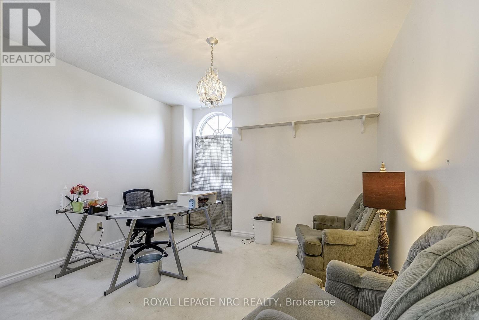 












8 HEARTH COURT

,
Niagara-on-the-Lake (Virgil),




Ontario
L0S1J0

