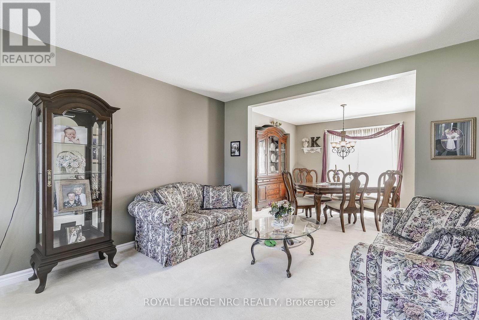 












8 HEARTH COURT

,
Niagara-on-the-Lake (Virgil),




Ontario
L0S1J0

