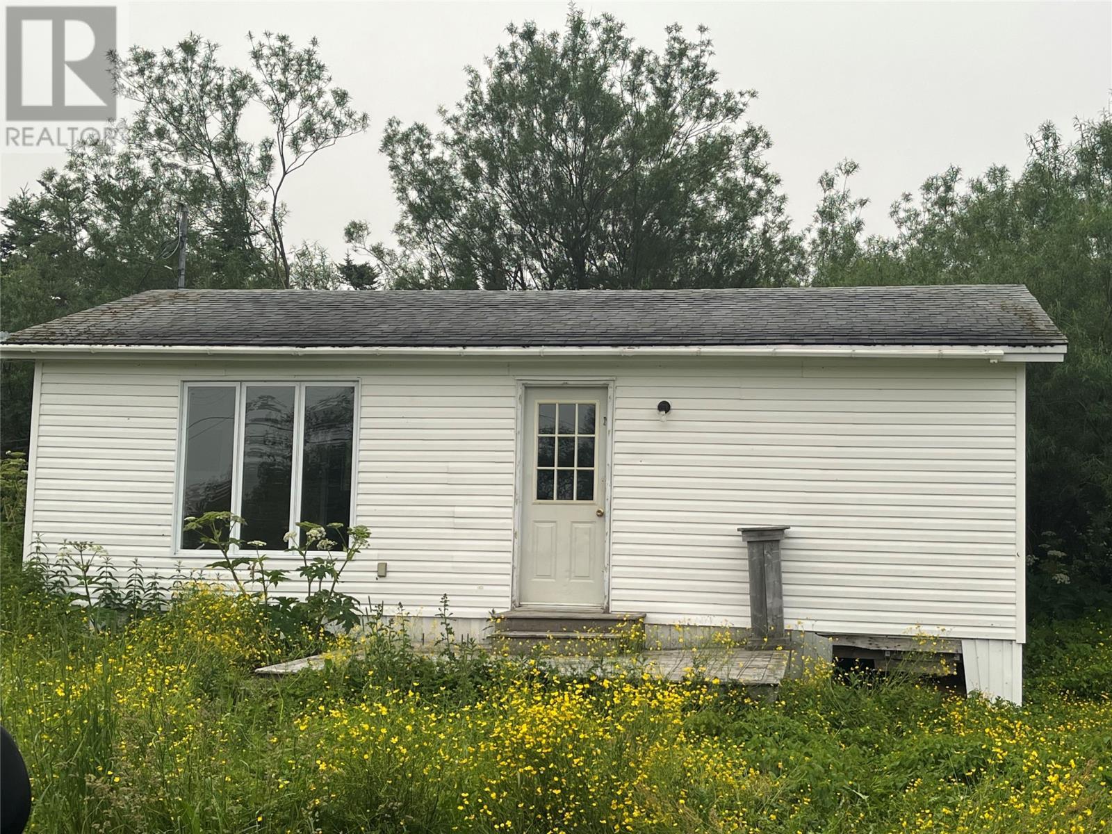 












6 Dorset Drive

,
Cow Head,




Newfoundland & Labrador
A0k2A0

