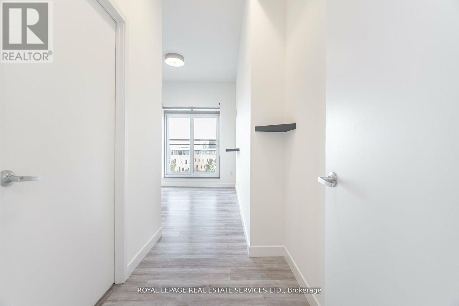 












602 - 360 SQUARE ONE DRIVE

,
Mississauga,




Ontario
L5B0E6

