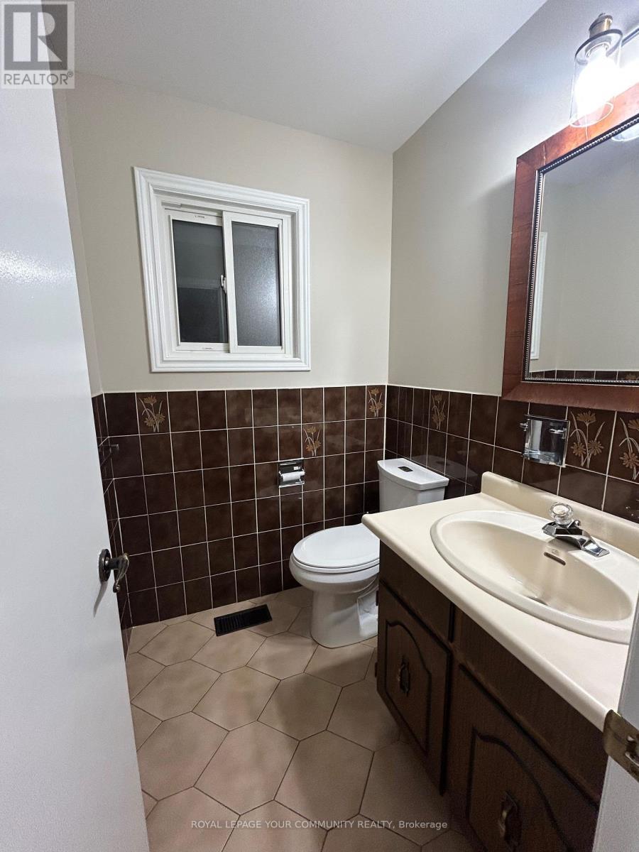 












206 HELEN STREET

,
Vaughan,




Ontario
L4L3S3

