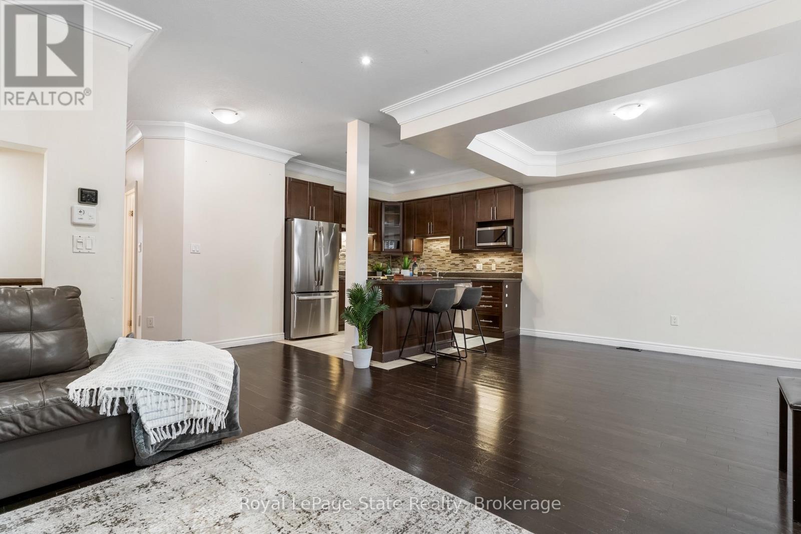 












59 GALILEO DRIVE

,
Hamilton (Lakeshore),




Ontario
L8E0H1

