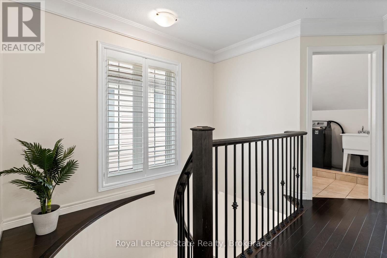 












59 GALILEO DRIVE

,
Hamilton (Lakeshore),




Ontario
L8E0H1

