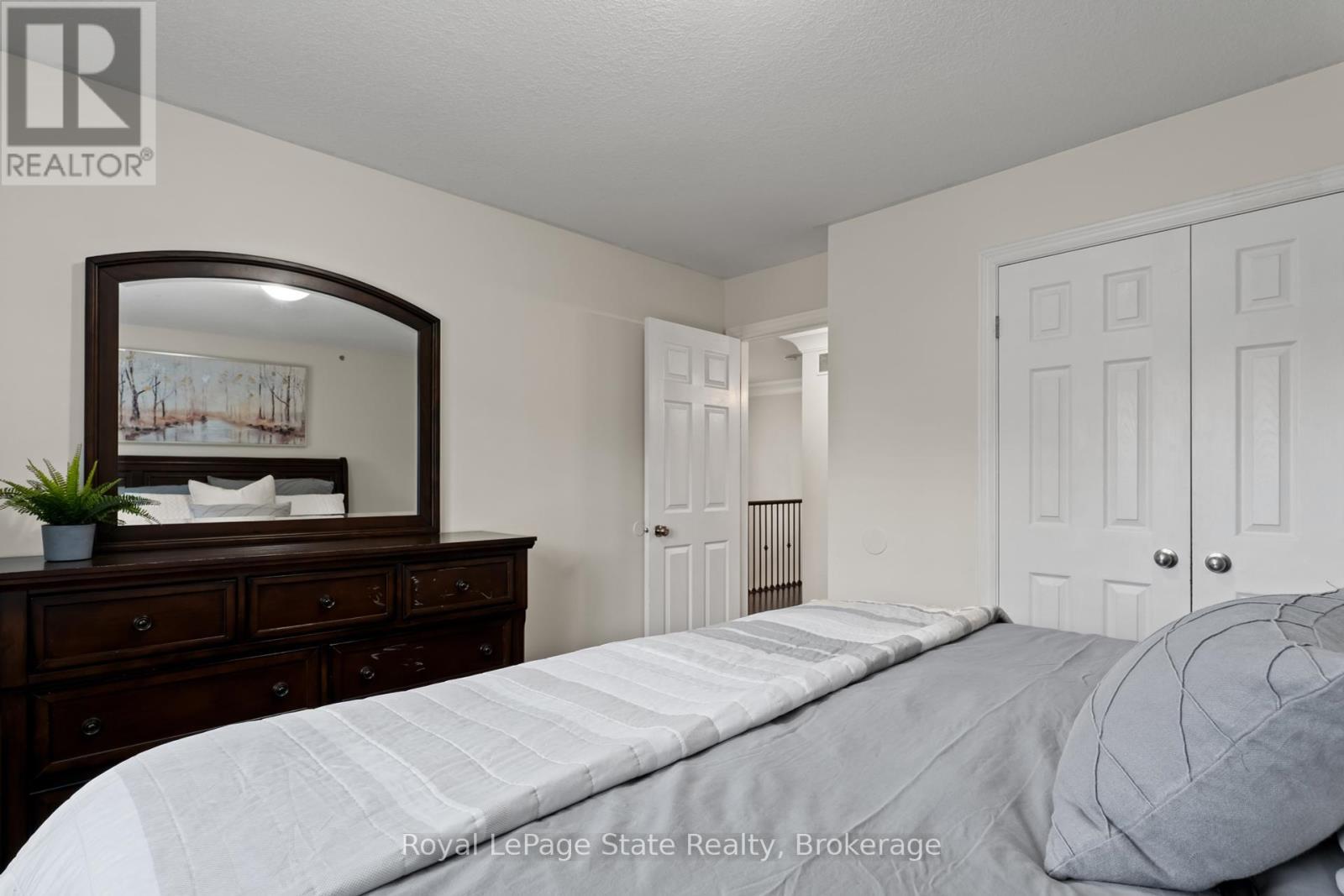 












59 GALILEO DRIVE

,
Hamilton (Lakeshore),




Ontario
L8E0H1

