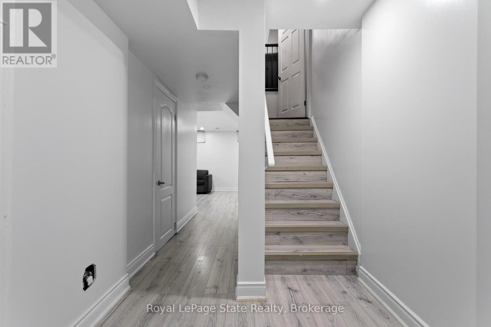












59 GALILEO DRIVE

,
Hamilton (Lakeshore),




Ontario
L8E0H1


