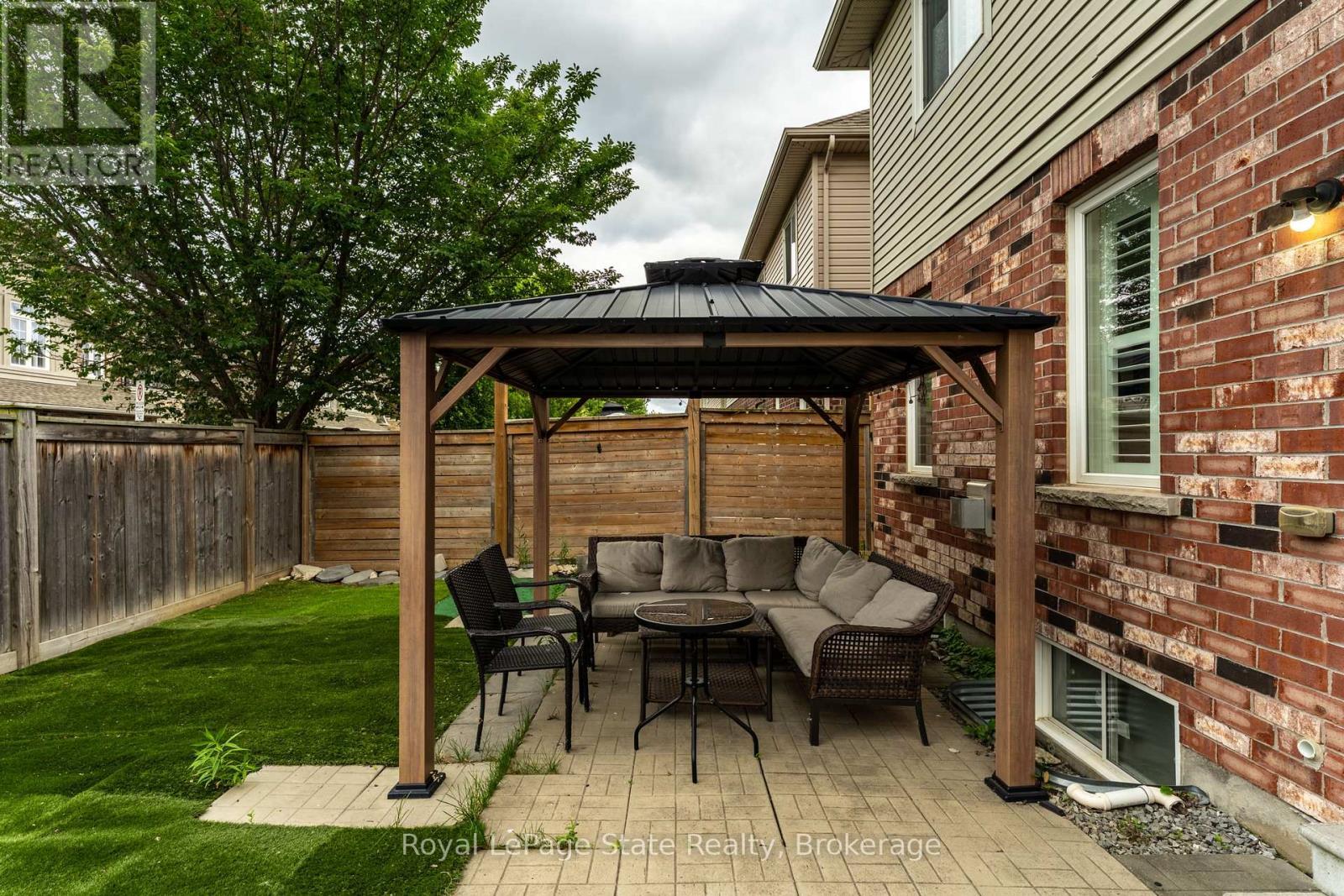 












59 GALILEO DRIVE

,
Hamilton (Lakeshore),




Ontario
L8E0H1

