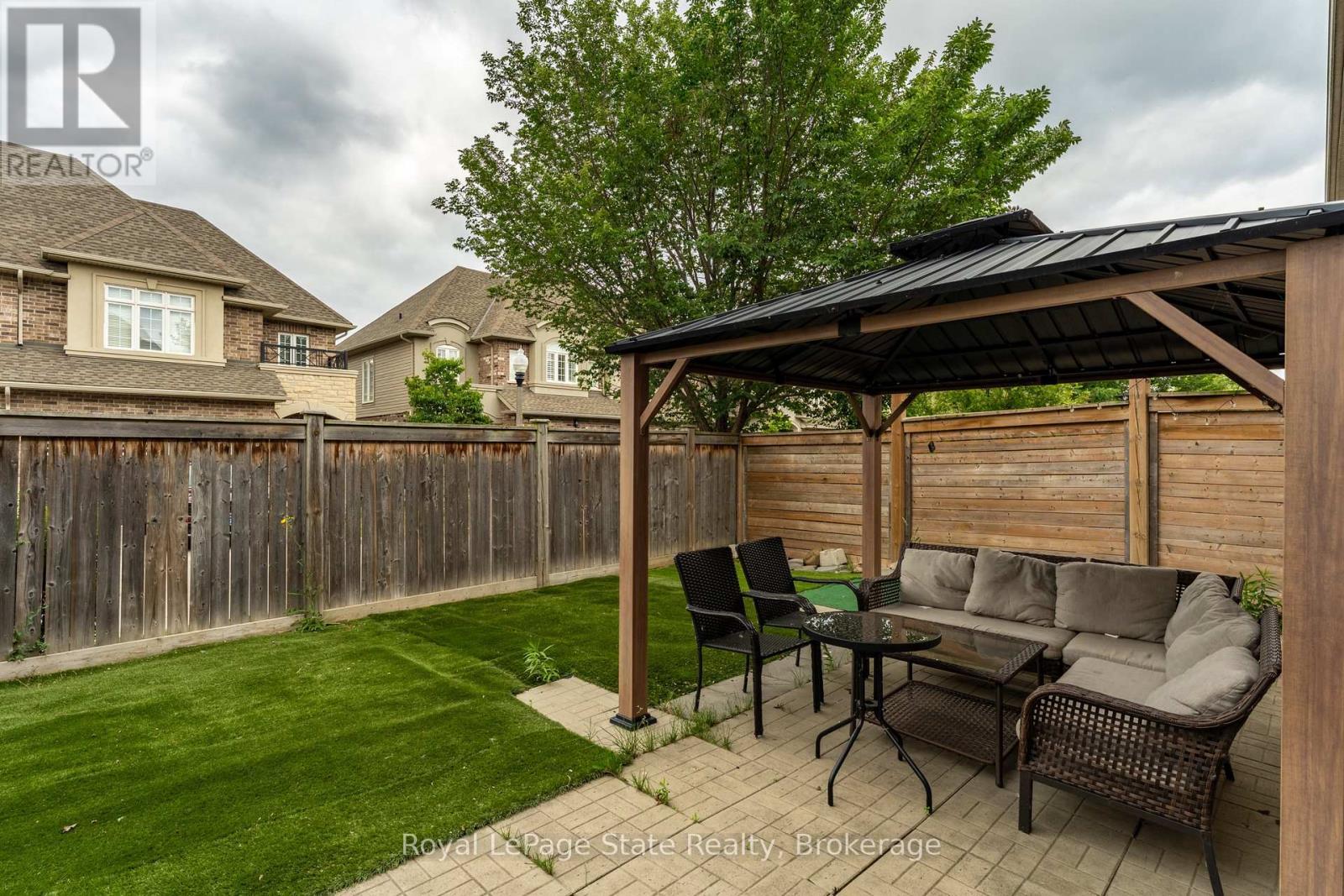 












59 GALILEO DRIVE

,
Hamilton (Lakeshore),




Ontario
L8E0H1

