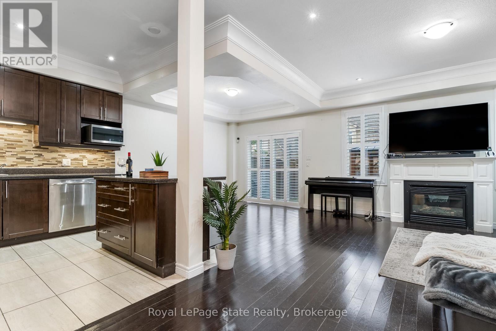 












59 GALILEO DRIVE

,
Hamilton (Lakeshore),




Ontario
L8E0H1


