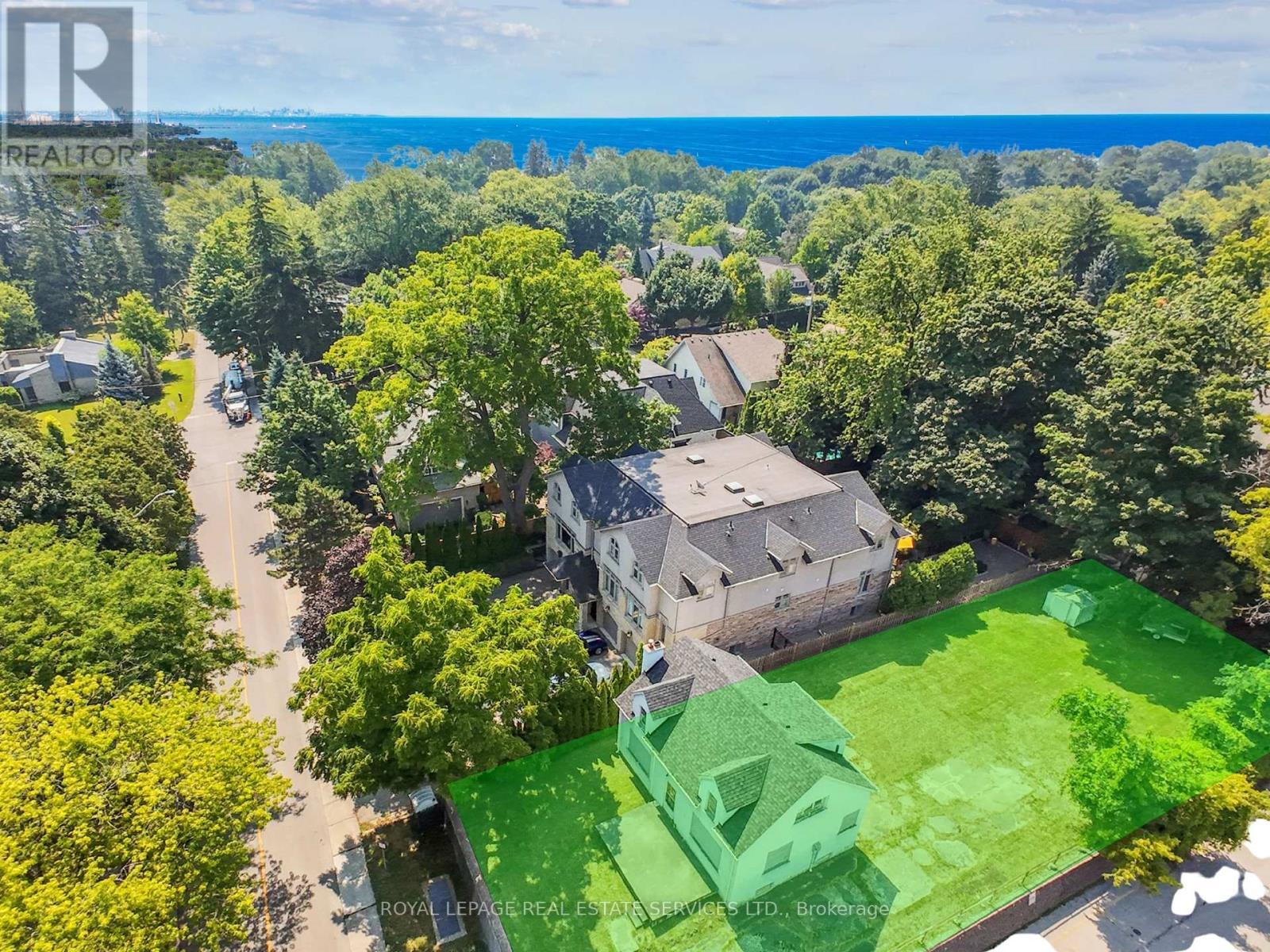 












86 KERR STREET

,
Oakville,




Ontario
L6K3A3

