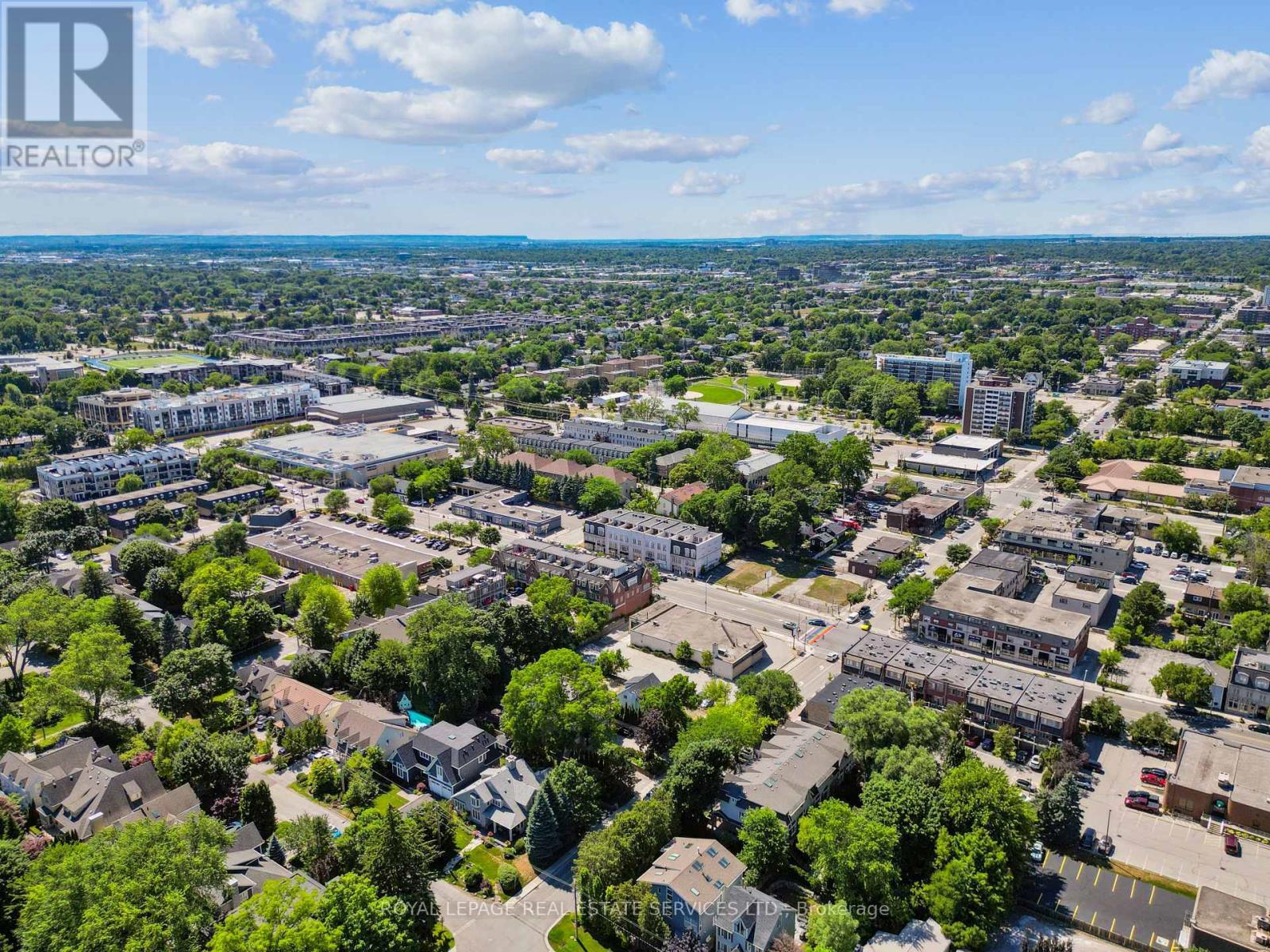 












86 KERR STREET

,
Oakville,




Ontario
L6K3A3

