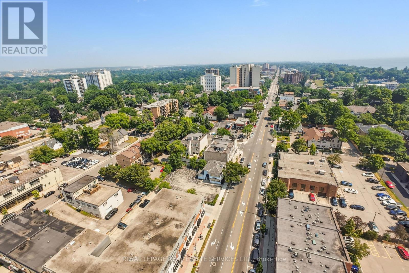 












86 KERR STREET

,
Oakville,




Ontario
L6K3A3

