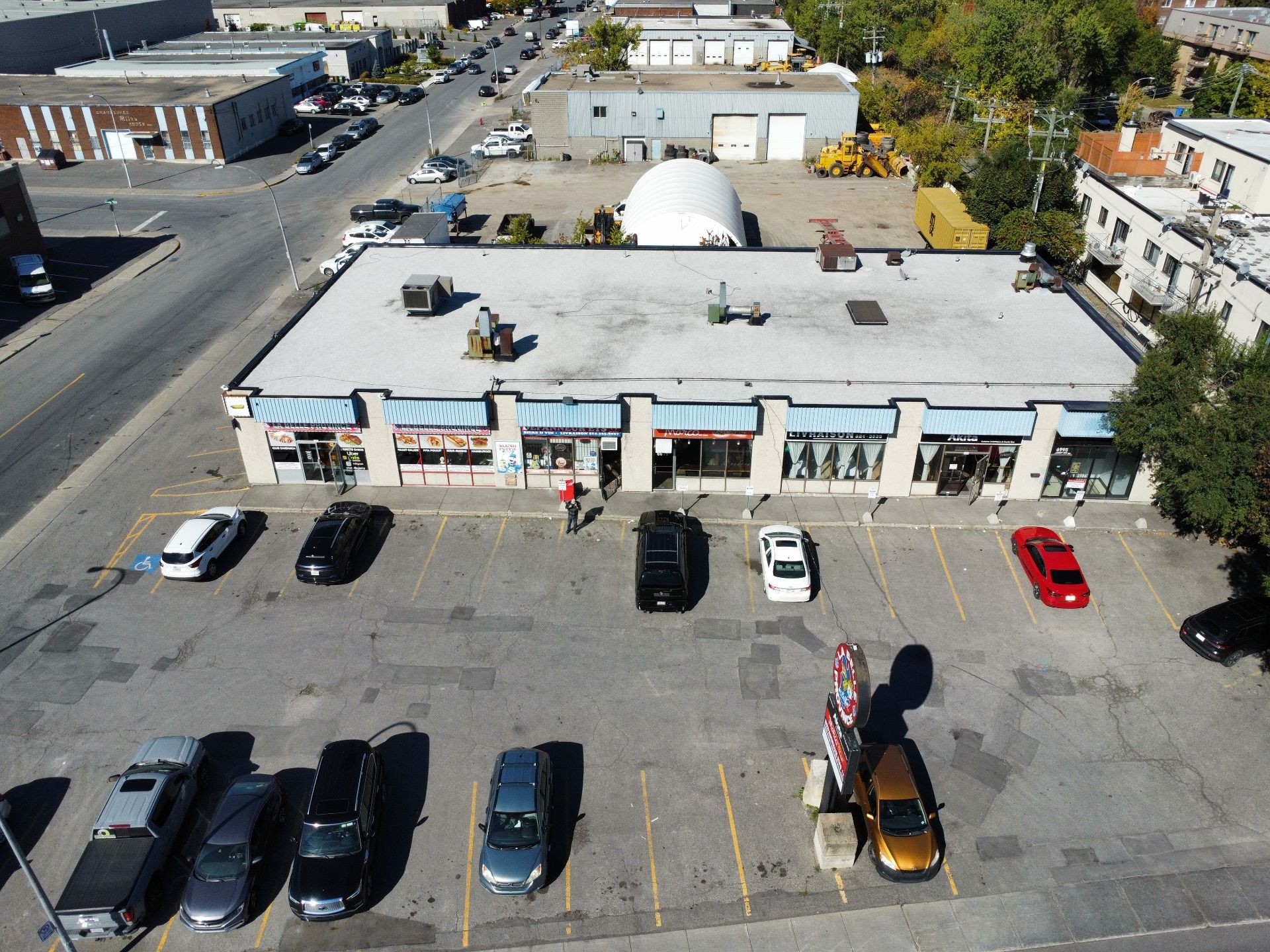 









6985


Rue Jarry E.

,
Montréal (Saint-Léonard),




QC
H1P3B5

