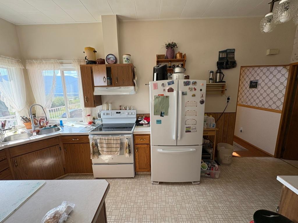 









4377


Hallam

Road,
Armstrong,




BC
V0E 1B4

