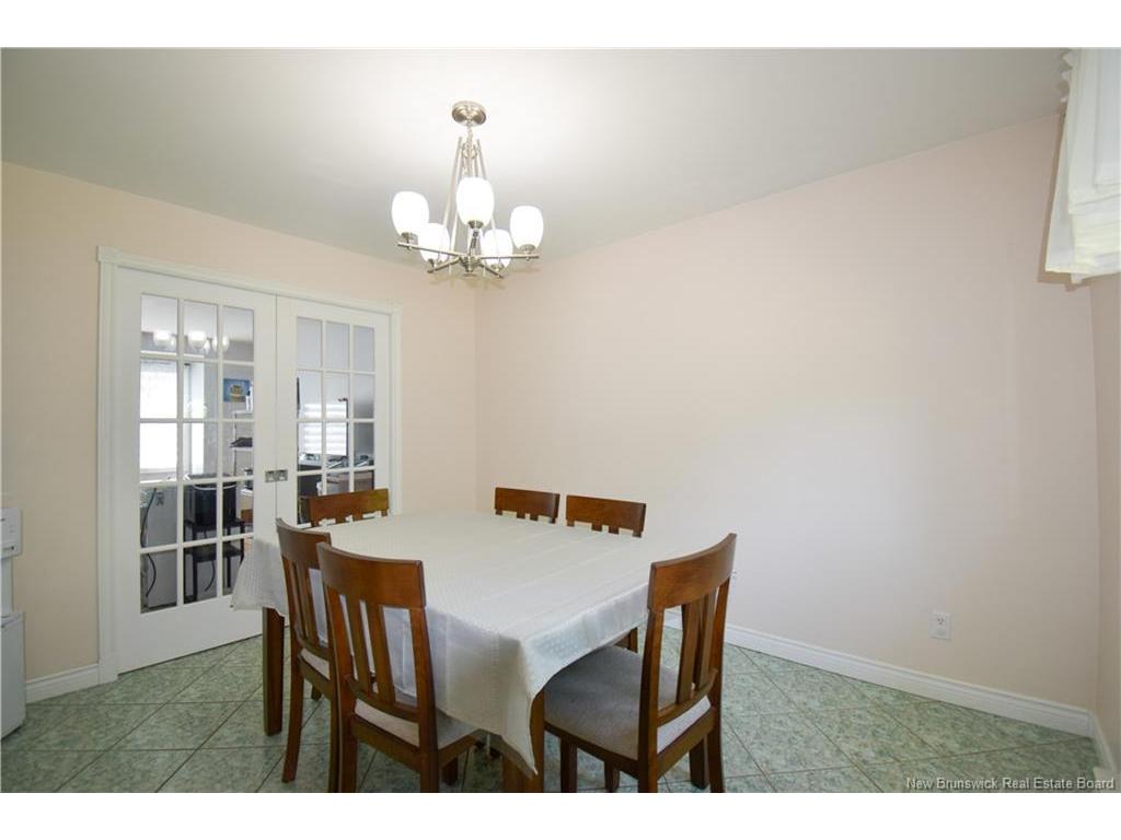 









490


Carter

,
Bathurst,




NB
E2A 4S5

