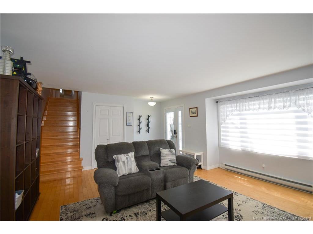









490


Carter

,
Bathurst,




NB
E2A 4S5

