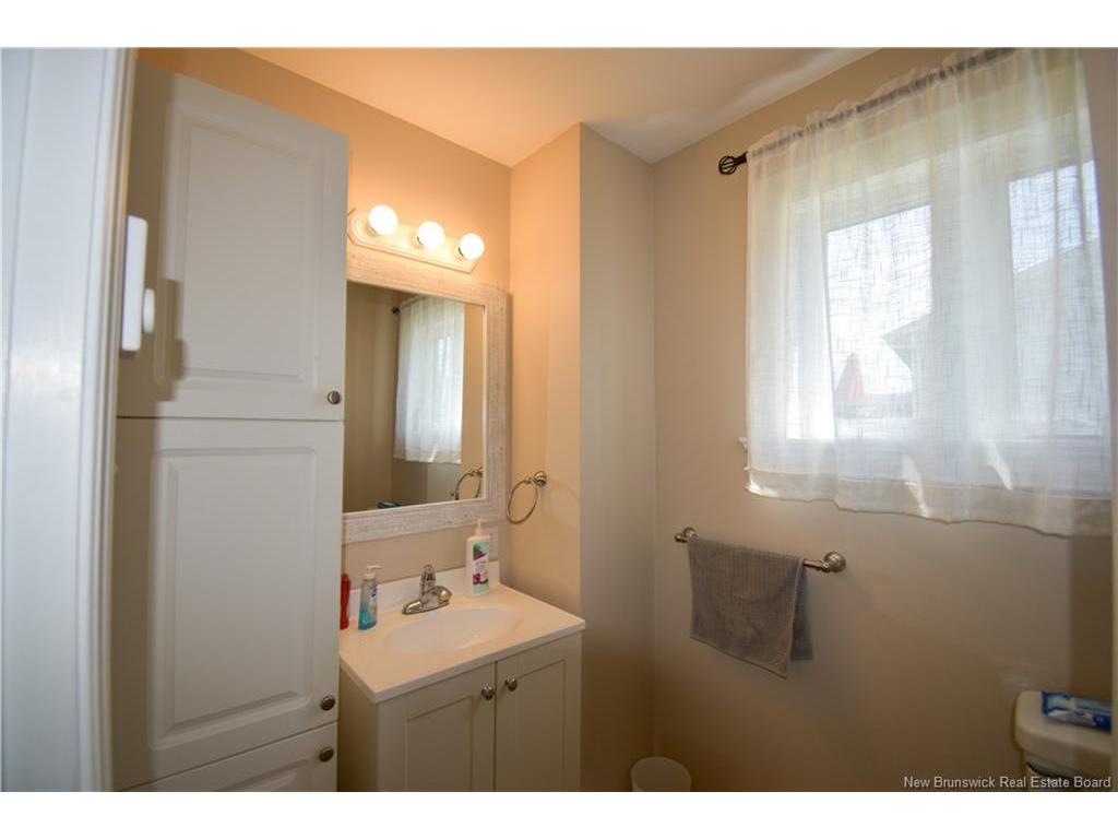 









490


Carter

,
Bathurst,




NB
E2A 4S5

