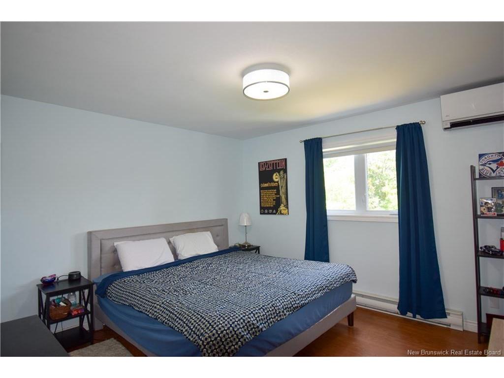 









490


Carter

,
Bathurst,




NB
E2A 4S5

