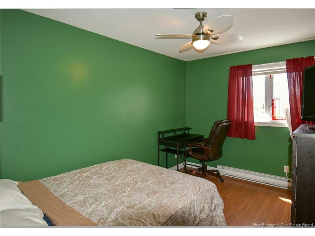









490


Carter

,
Bathurst,




NB
E2A 4S5

