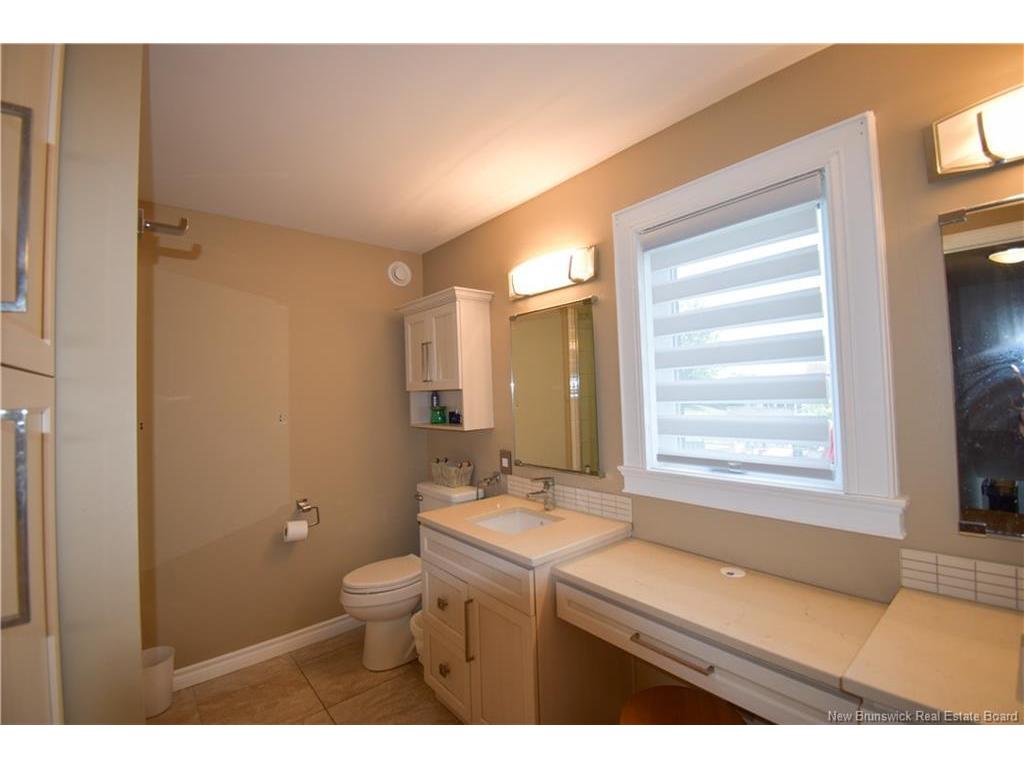 









490


Carter

,
Bathurst,




NB
E2A 4S5

