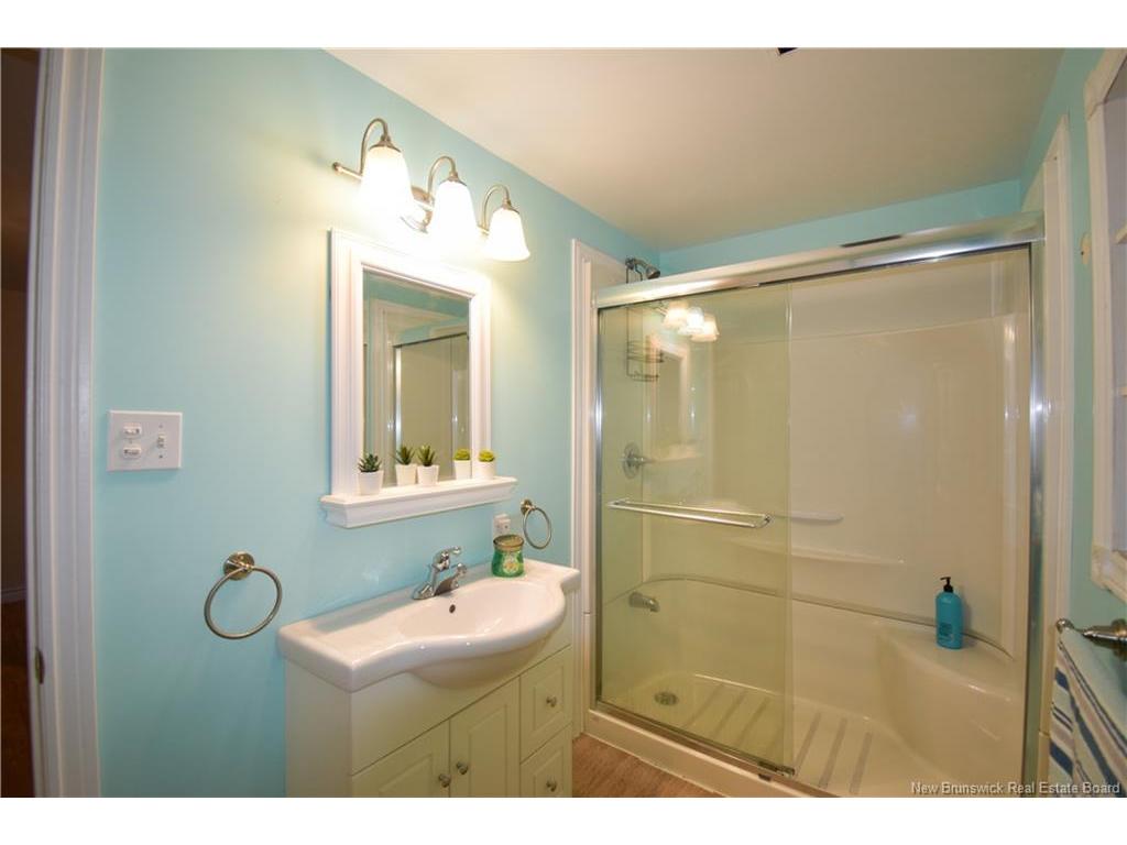 









490


Carter

,
Bathurst,




NB
E2A 4S5

