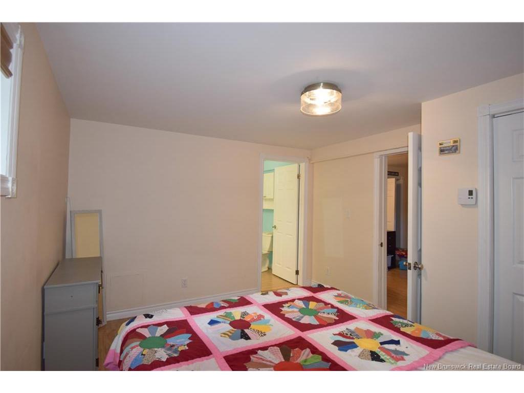 









490


Carter

,
Bathurst,




NB
E2A 4S5

