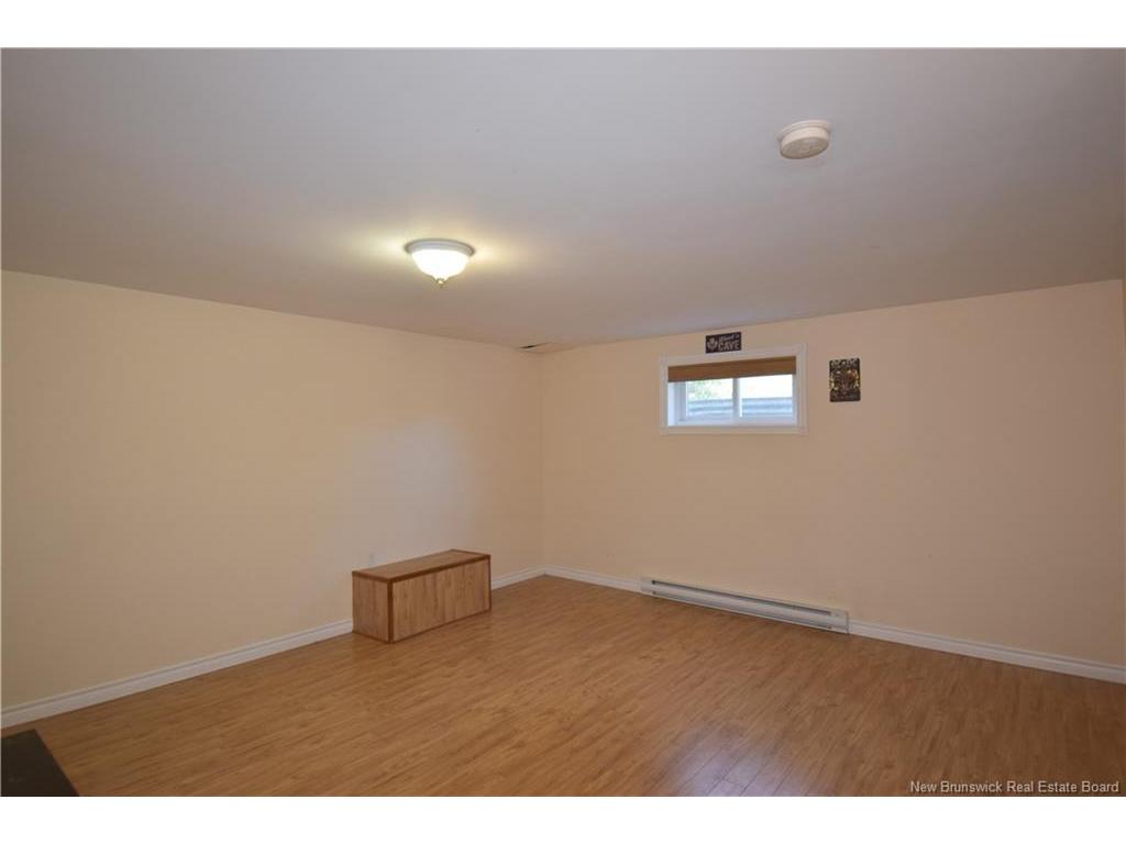 









490


Carter

,
Bathurst,




NB
E2A 4S5

