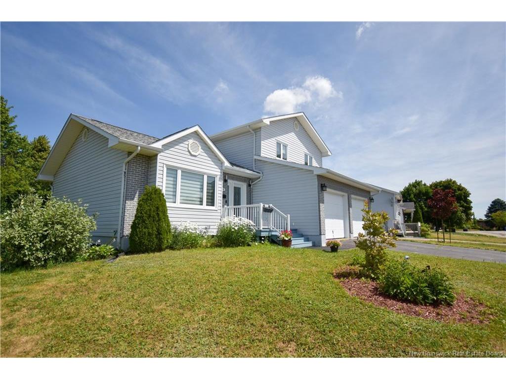 









490


Carter

,
Bathurst,




NB
E2A 4S5

