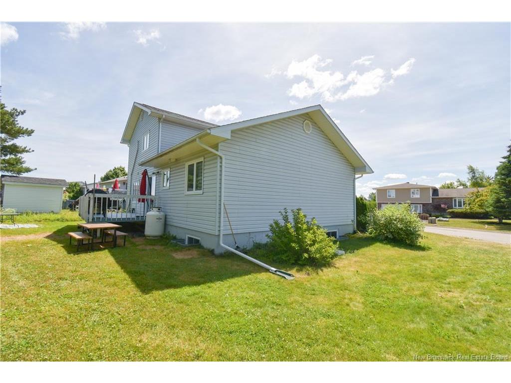 









490


Carter

,
Bathurst,




NB
E2A 4S5

