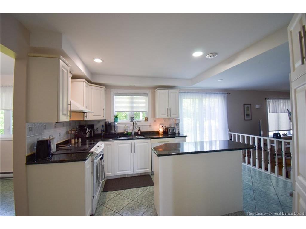 









490


Carter

,
Bathurst,




NB
E2A 4S5


