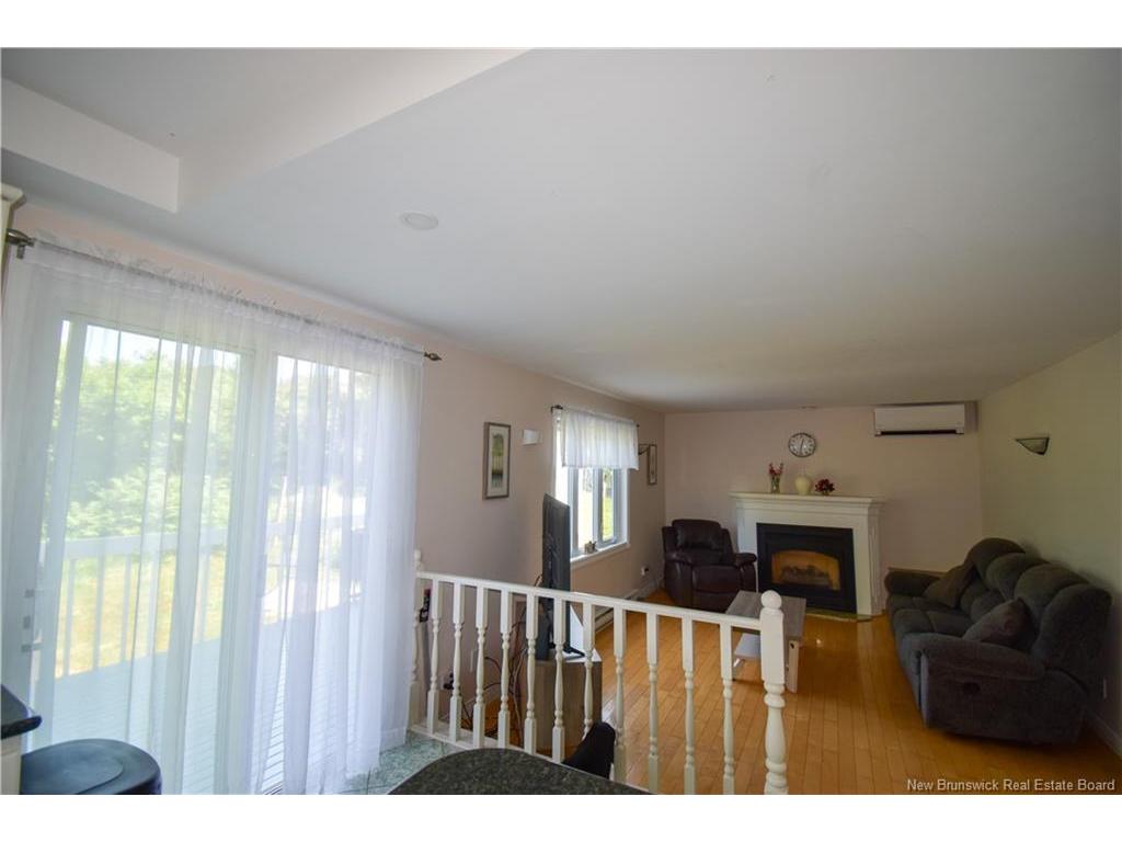 









490


Carter

,
Bathurst,




NB
E2A 4S5

