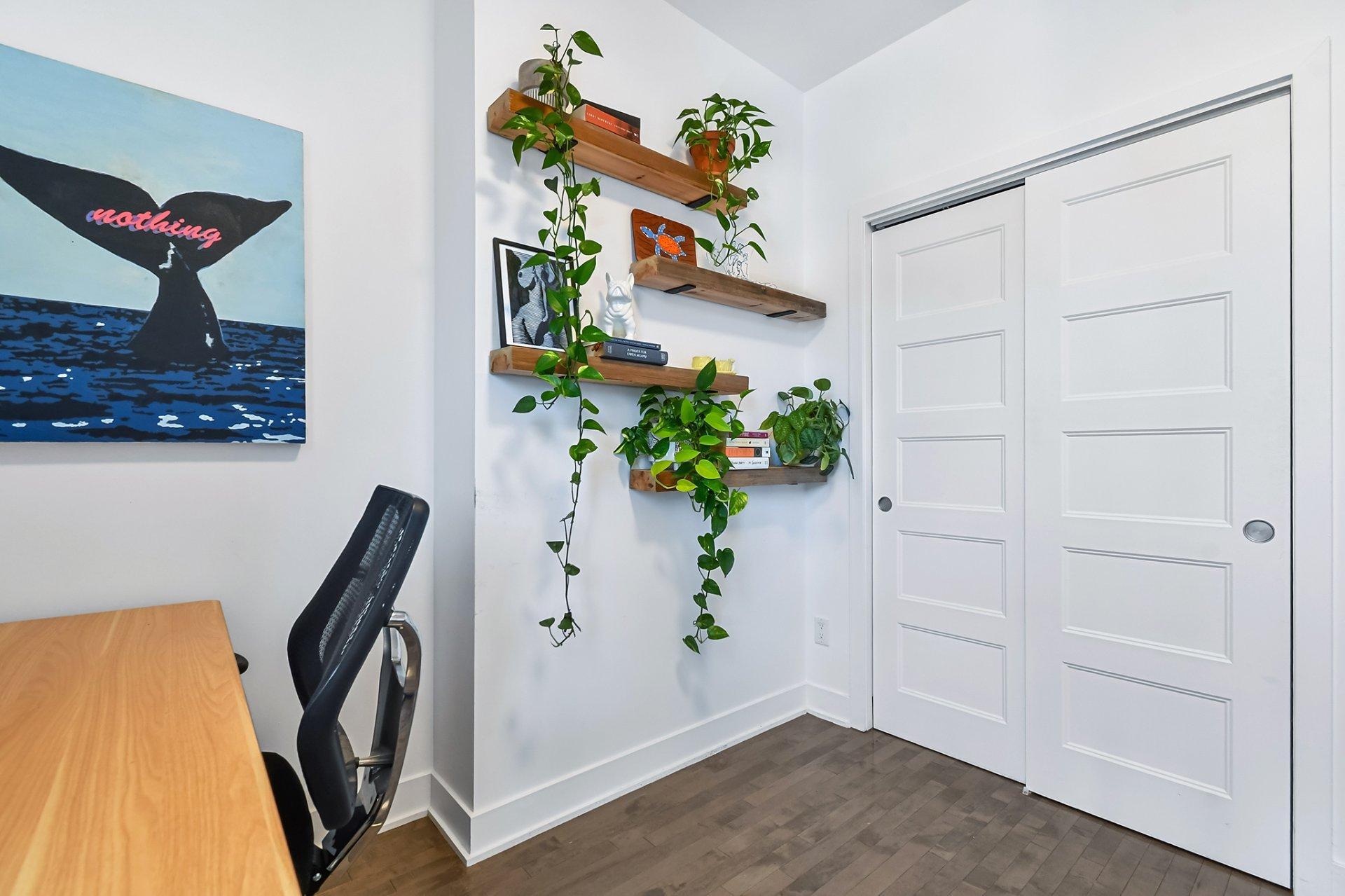 









3551


Rue St-Dominique

, 302,
Montréal (Le Plateau-Mont-Royal),




QC
H2X2X5

