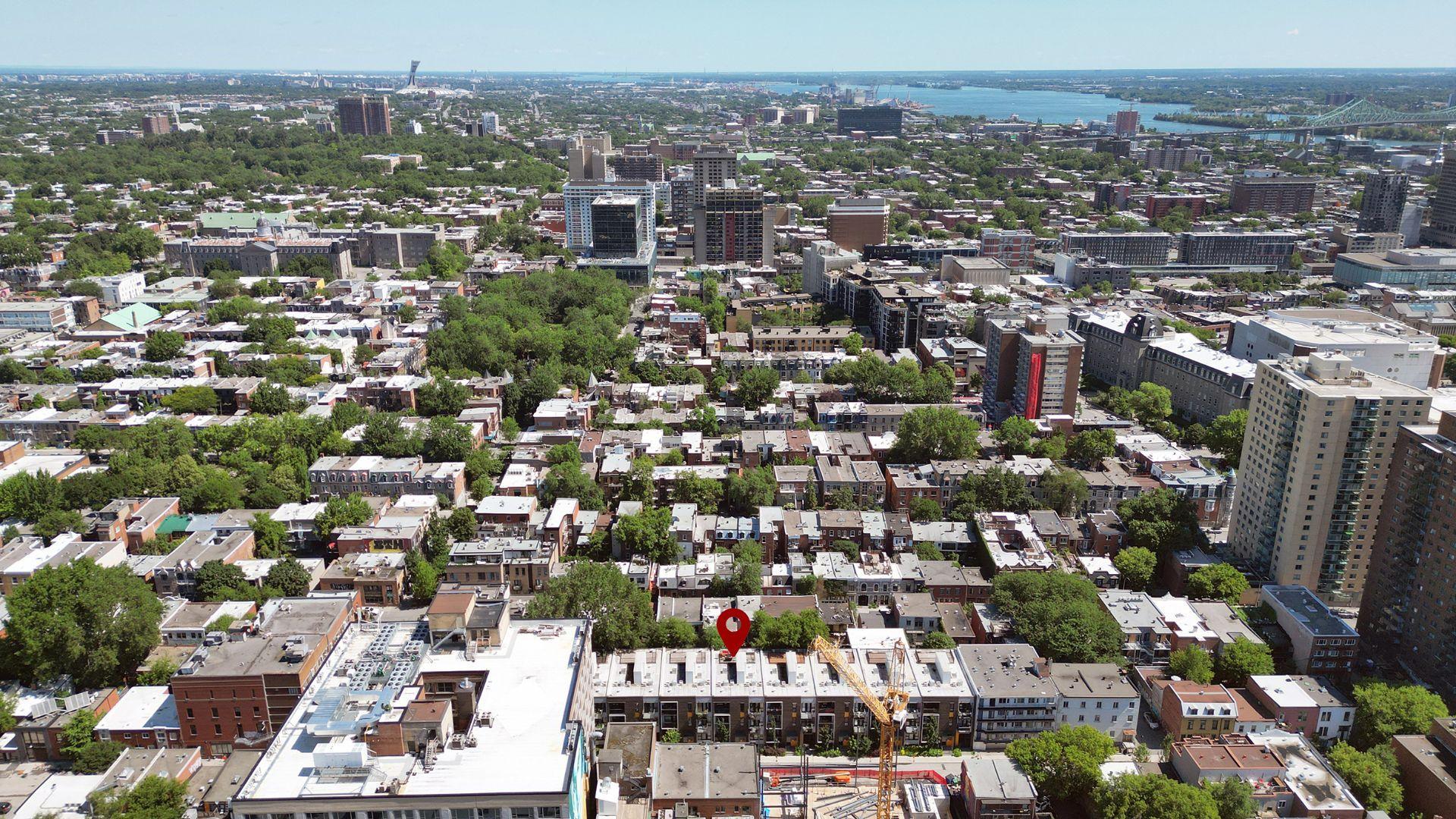 









3551


Rue St-Dominique

, 302,
Montréal (Le Plateau-Mont-Royal),




QC
H2X2X5

