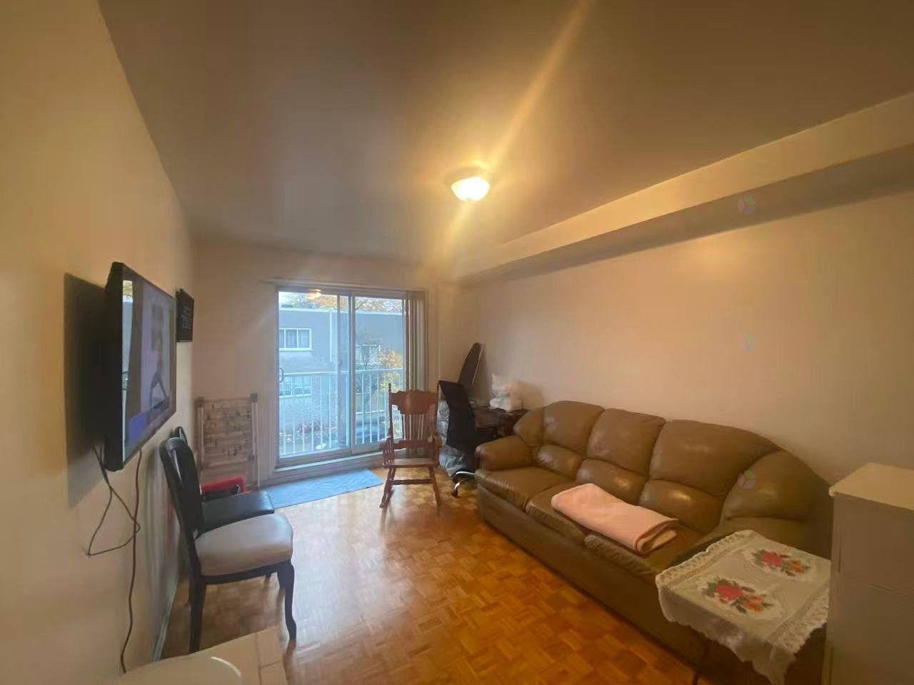 









7401


Av. Papineau

,
Montréal (Villeray/Saint-Michel/Parc-Extension),




QC
H2E2G9

