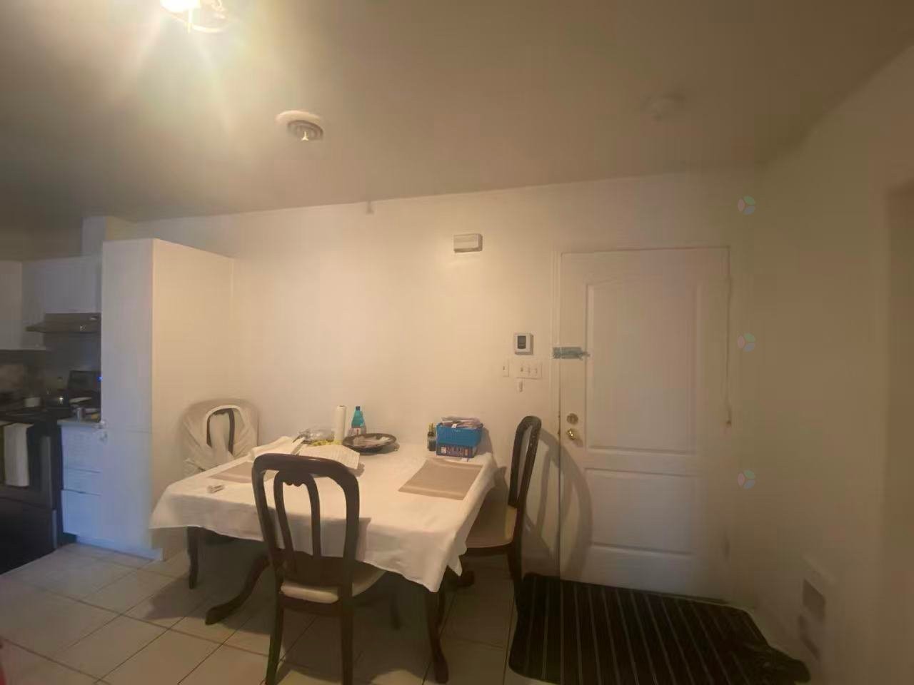 









7401


Av. Papineau

,
Montréal (Villeray/Saint-Michel/Parc-Extension),




QC
H2E2G9

