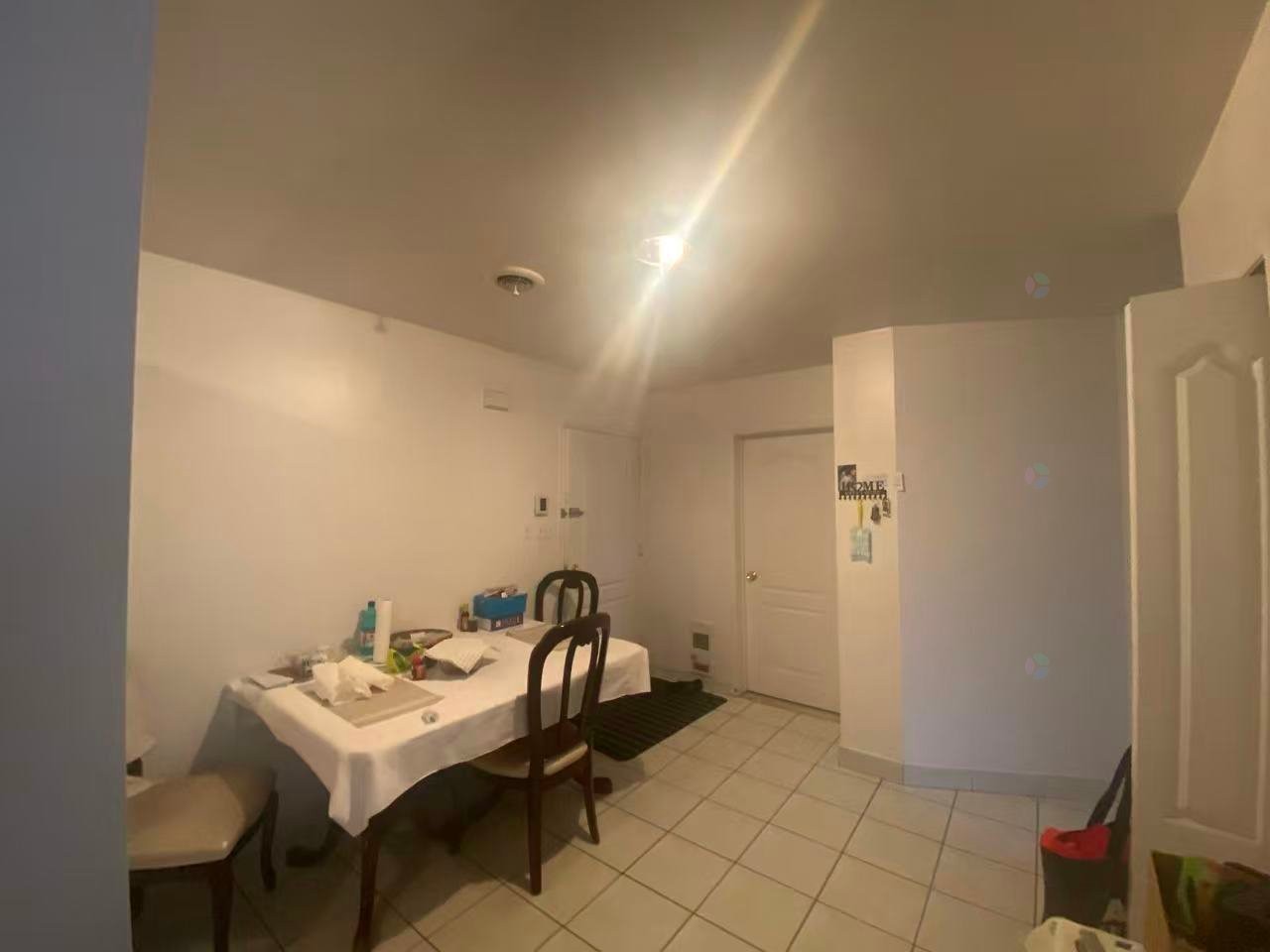 









7401


Av. Papineau

,
Montréal (Villeray/Saint-Michel/Parc-Extension),




QC
H2E2G9

