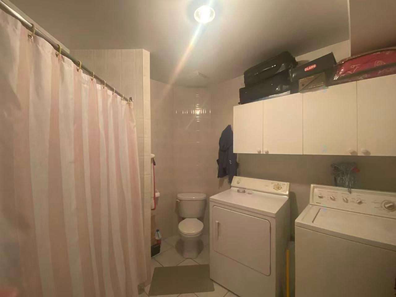 









7401


Av. Papineau

,
Montréal (Villeray/Saint-Michel/Parc-Extension),




QC
H2E2G9

