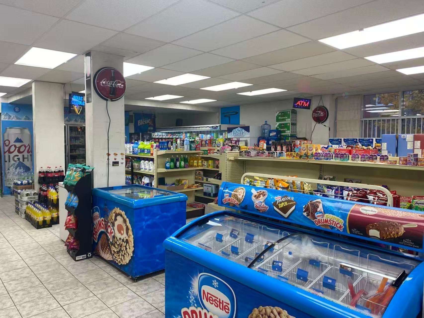 









7401


Av. Papineau

,
Montréal (Villeray/Saint-Michel/Parc-Extension),




QC
H2E2G9

