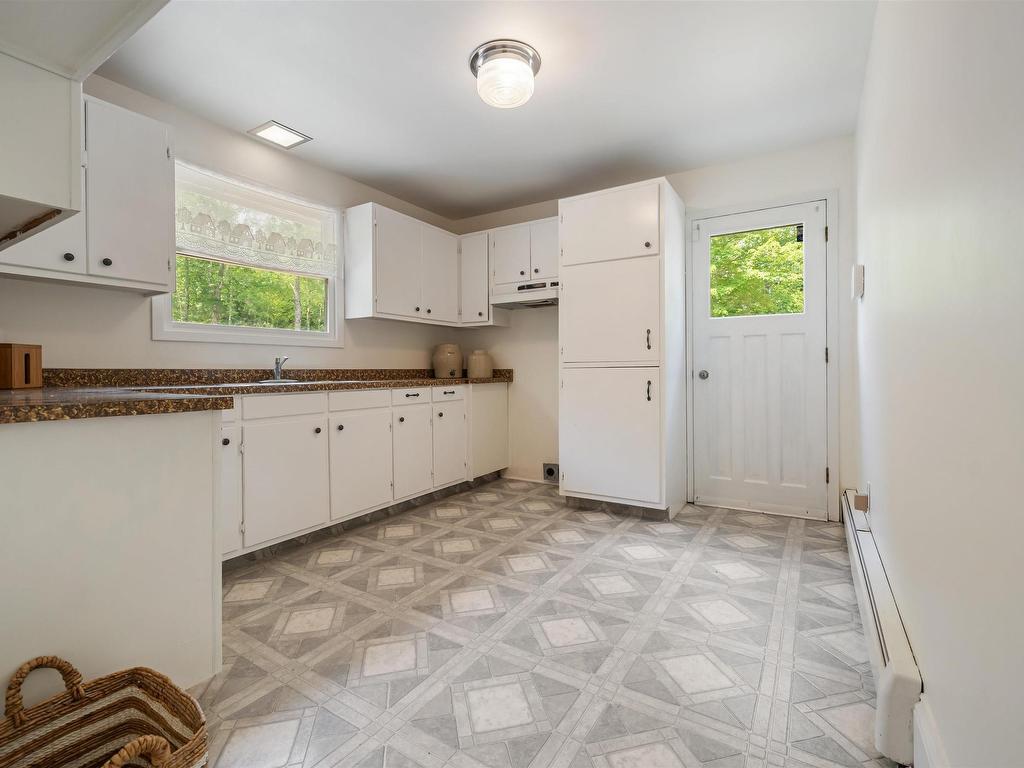 












19014 Highway 2

,
Fort Ellis,




NS
B0N 2J0

