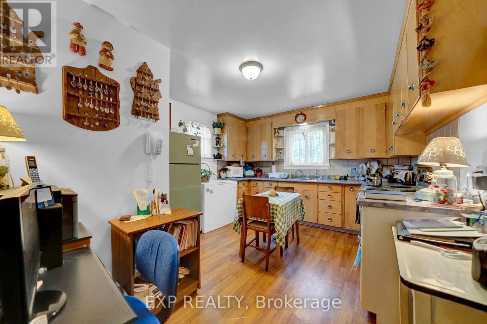 












3253 TOOLEY ROAD

,
Clarington (Courtice),




Ontario
L1E2K7

