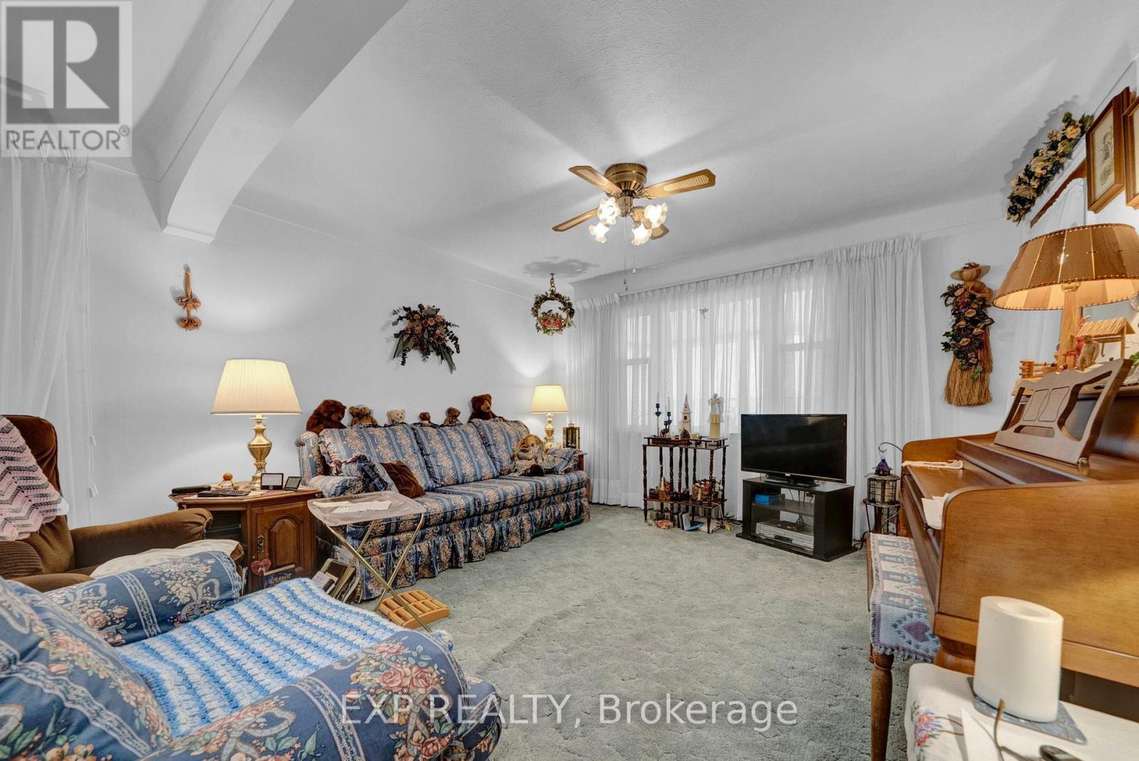 












3253 TOOLEY ROAD

,
Clarington (Courtice),




Ontario
L1E2K7

