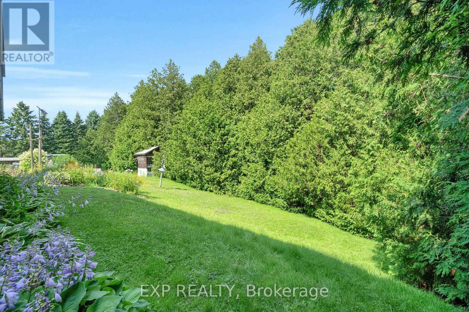 












3253 TOOLEY ROAD

,
Clarington (Courtice),




Ontario
L1E2K7

