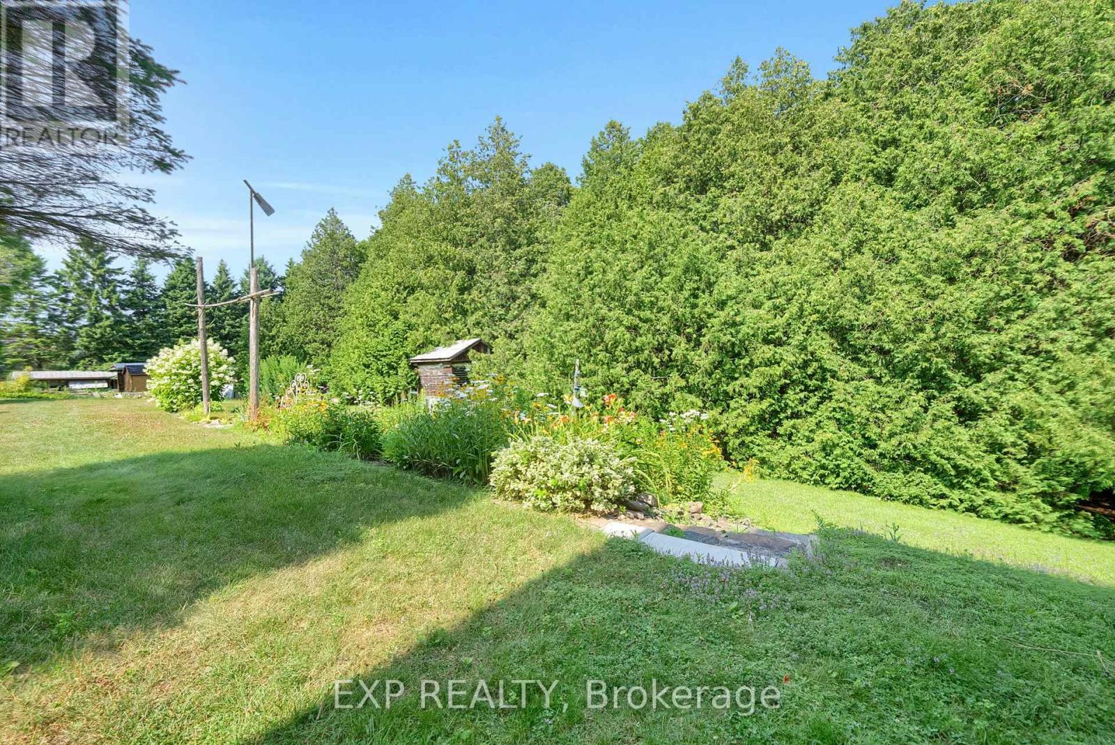 












3253 TOOLEY ROAD

,
Clarington (Courtice),




Ontario
L1E2K7

