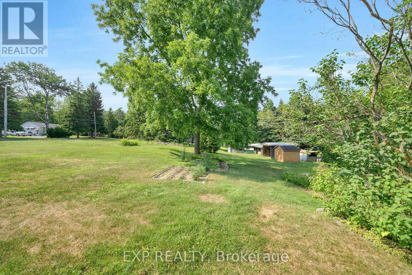 












3253 TOOLEY ROAD

,
Clarington (Courtice),




Ontario
L1E2K7

