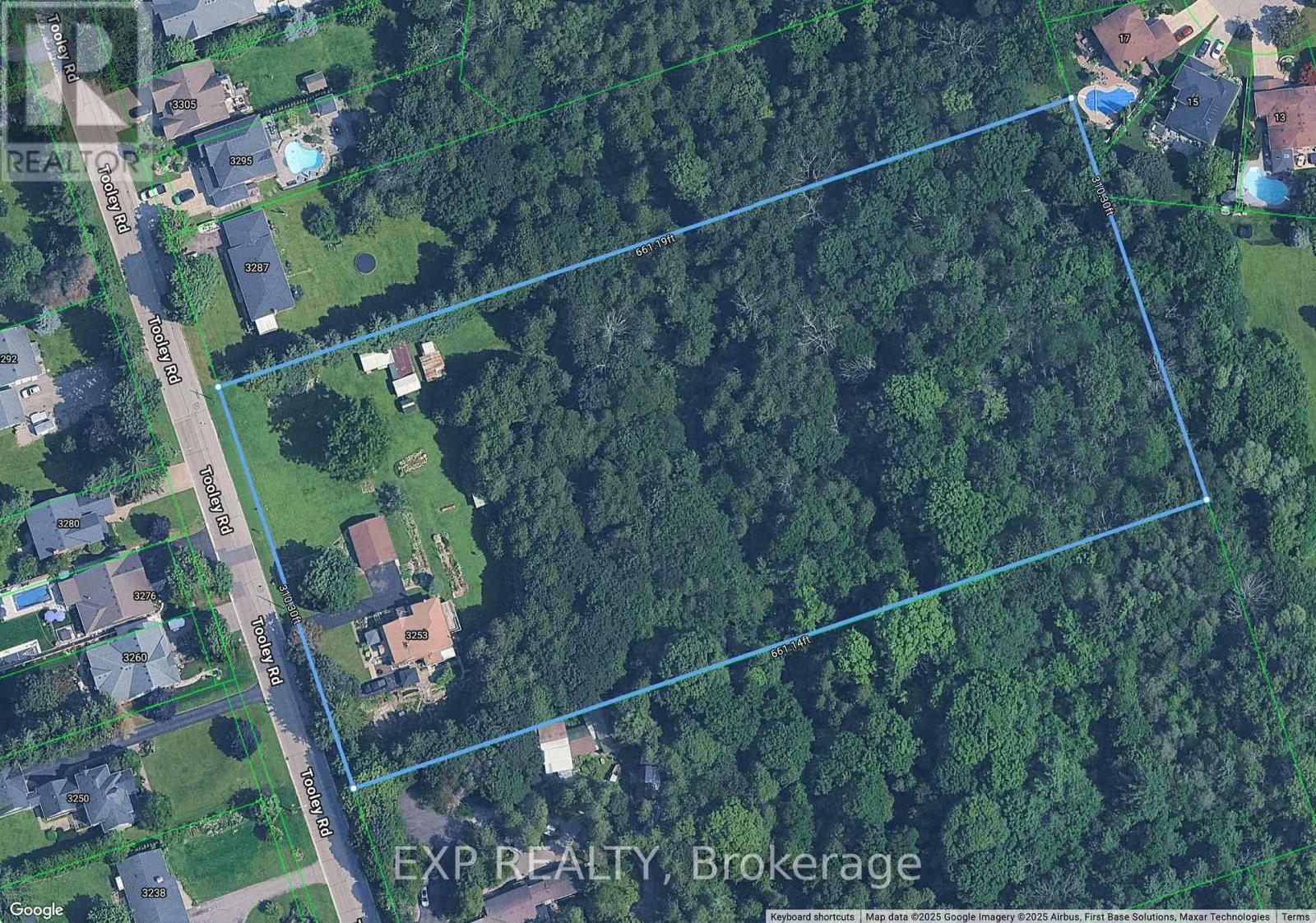 












3253 TOOLEY ROAD

,
Clarington (Courtice),




Ontario
L1E2K7

