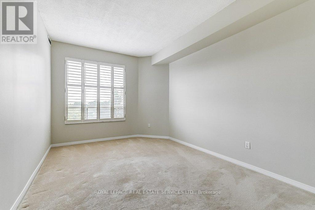 












415 - 2511 LAKESHORE ROAD W

,
Oakville,




Ontario
L6L6L9

